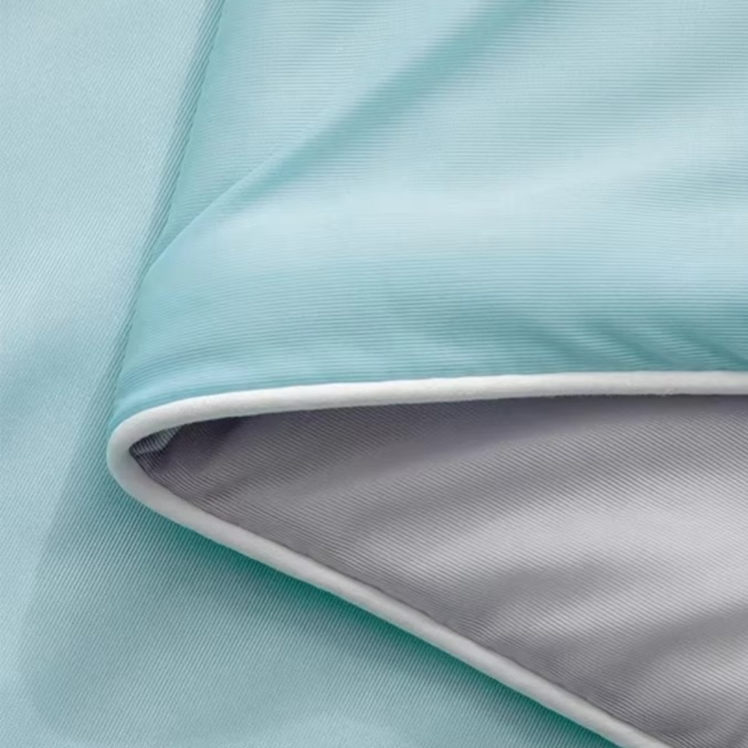 The Ice Sheet Ultra Cooling Blanket